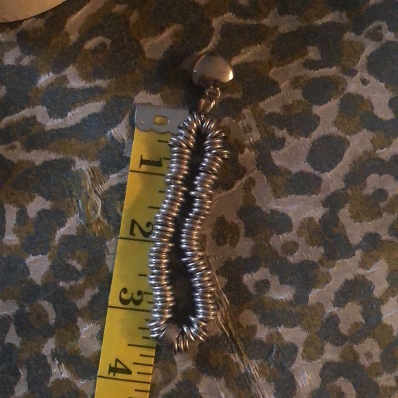 Links London charm bracelet and heart charm - Picture 16 of 17